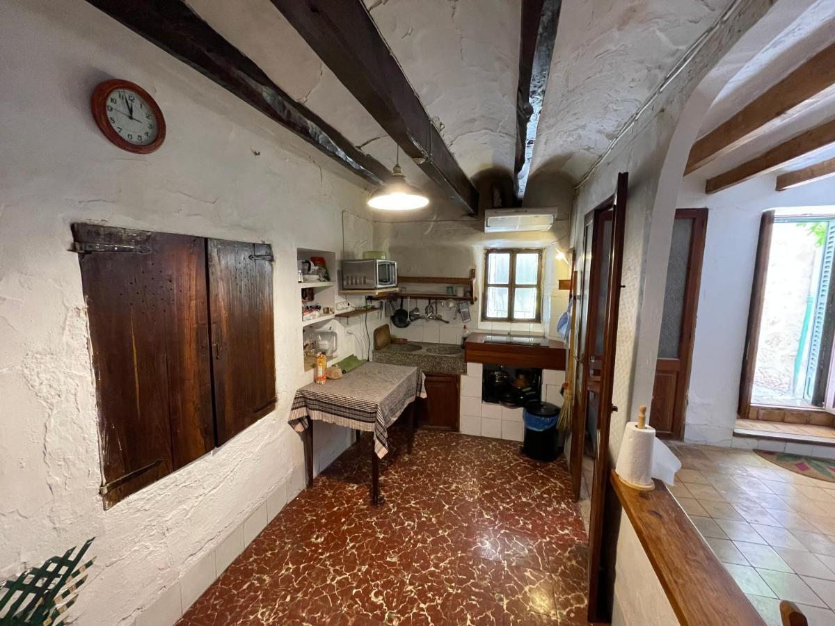 Encantadora casita en el centro de Fornalutx Exterior foto